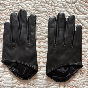 Vegan Leather Half Gloves in Black